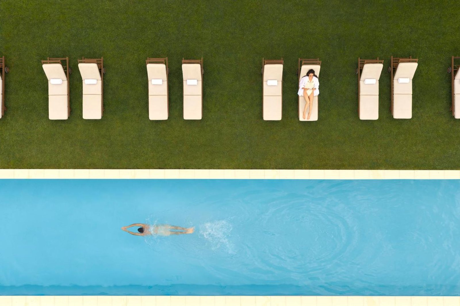 Château Cordeillan-Bages - Relais & Châteaux, the pool