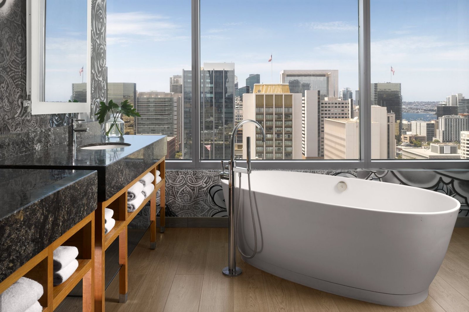 Alma San Diego Downtown — rooms