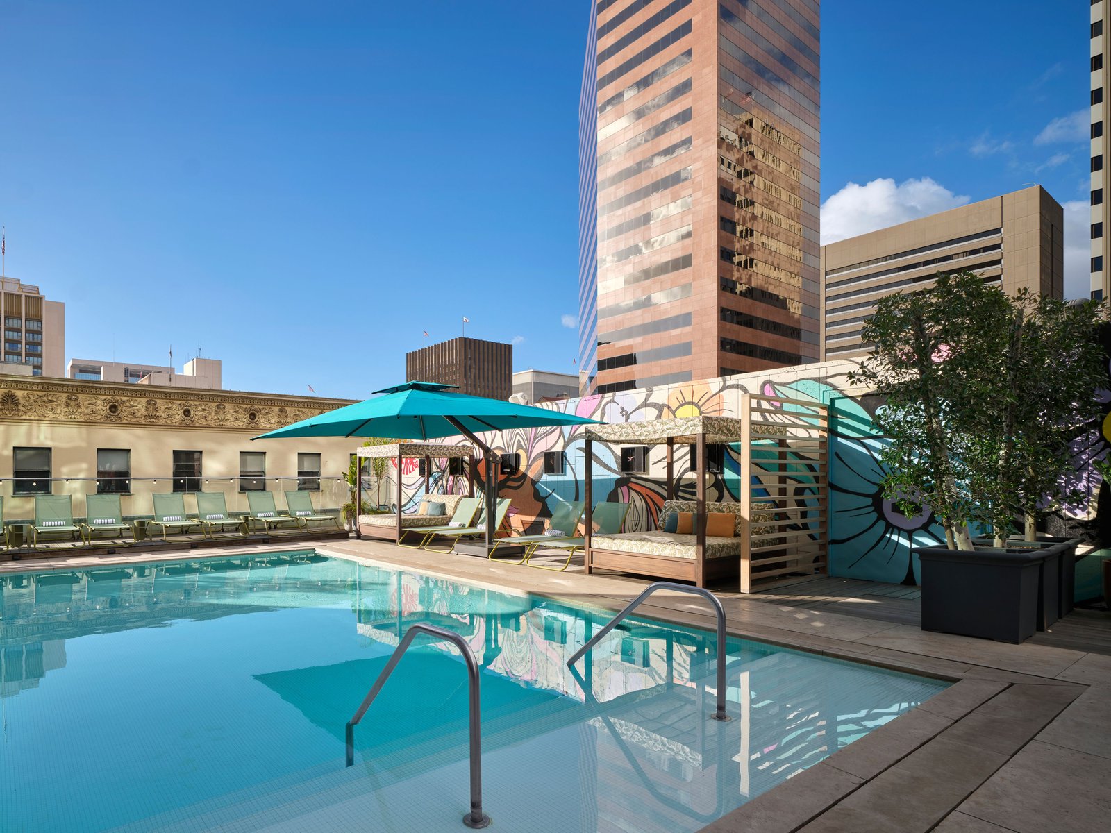 Alma San Diego Downtown, the pool
