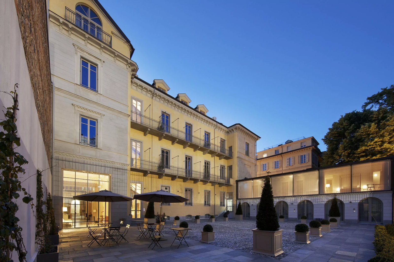 Opera35 Boutique Hotel