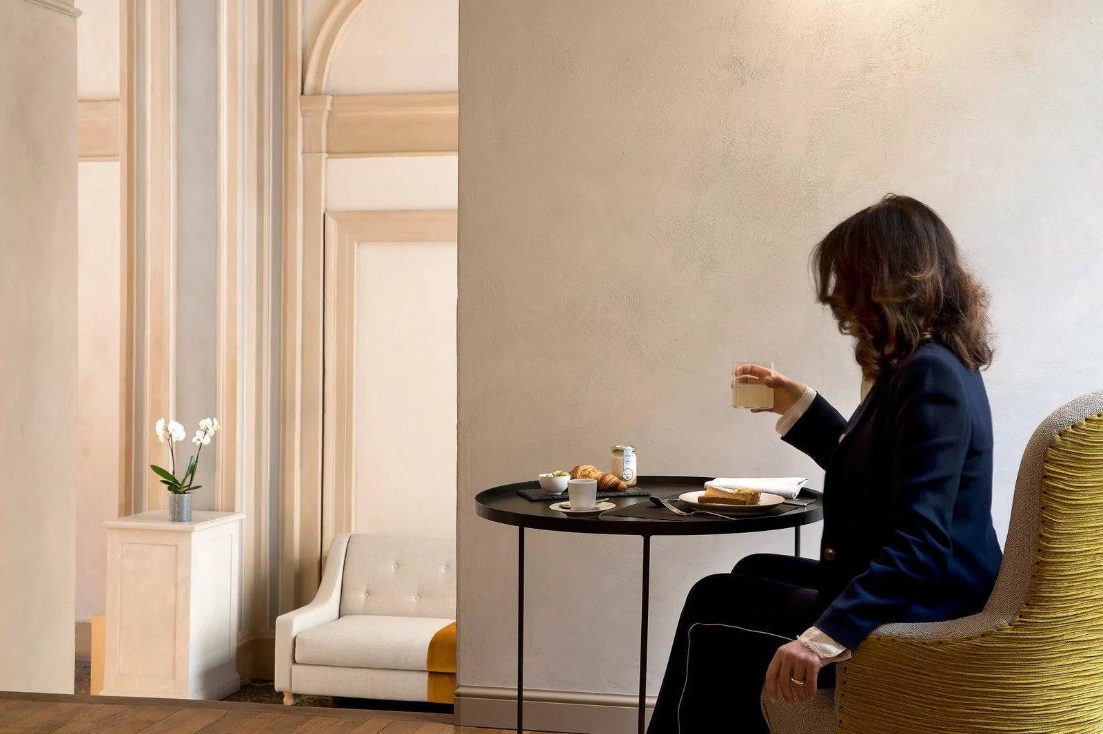 Opera35 Boutique Hotel, at the table