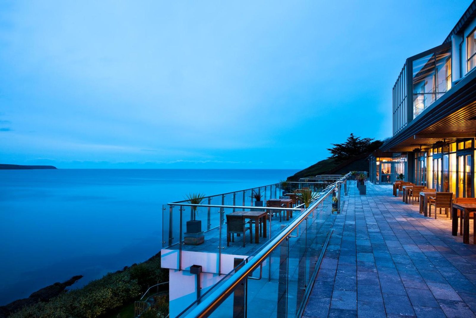 Cliff House Hotel, Ardmore, oceanfront restaurant, bar and terrace
