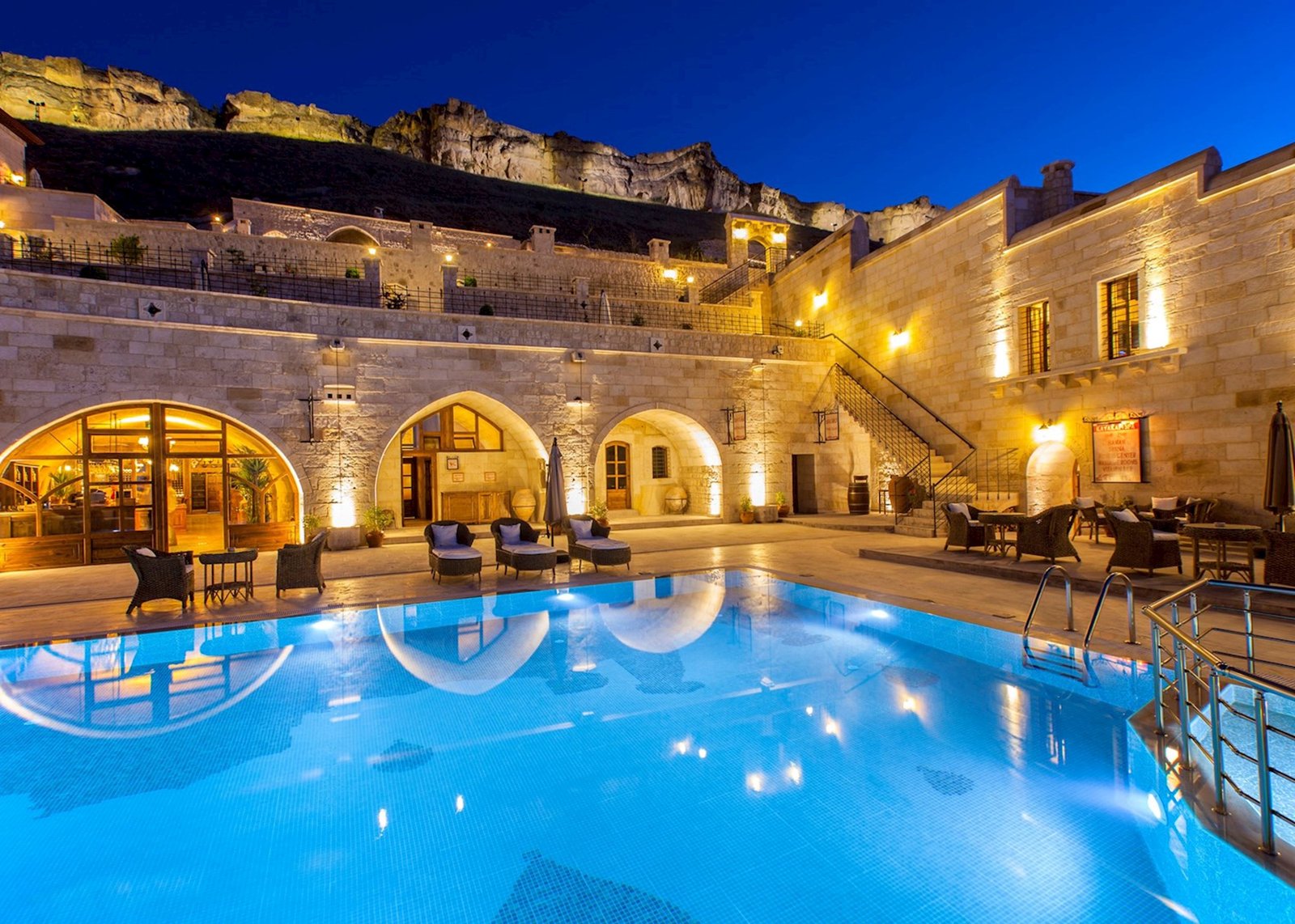 Kayakapi Premium Caves - Cappadocia, the pool