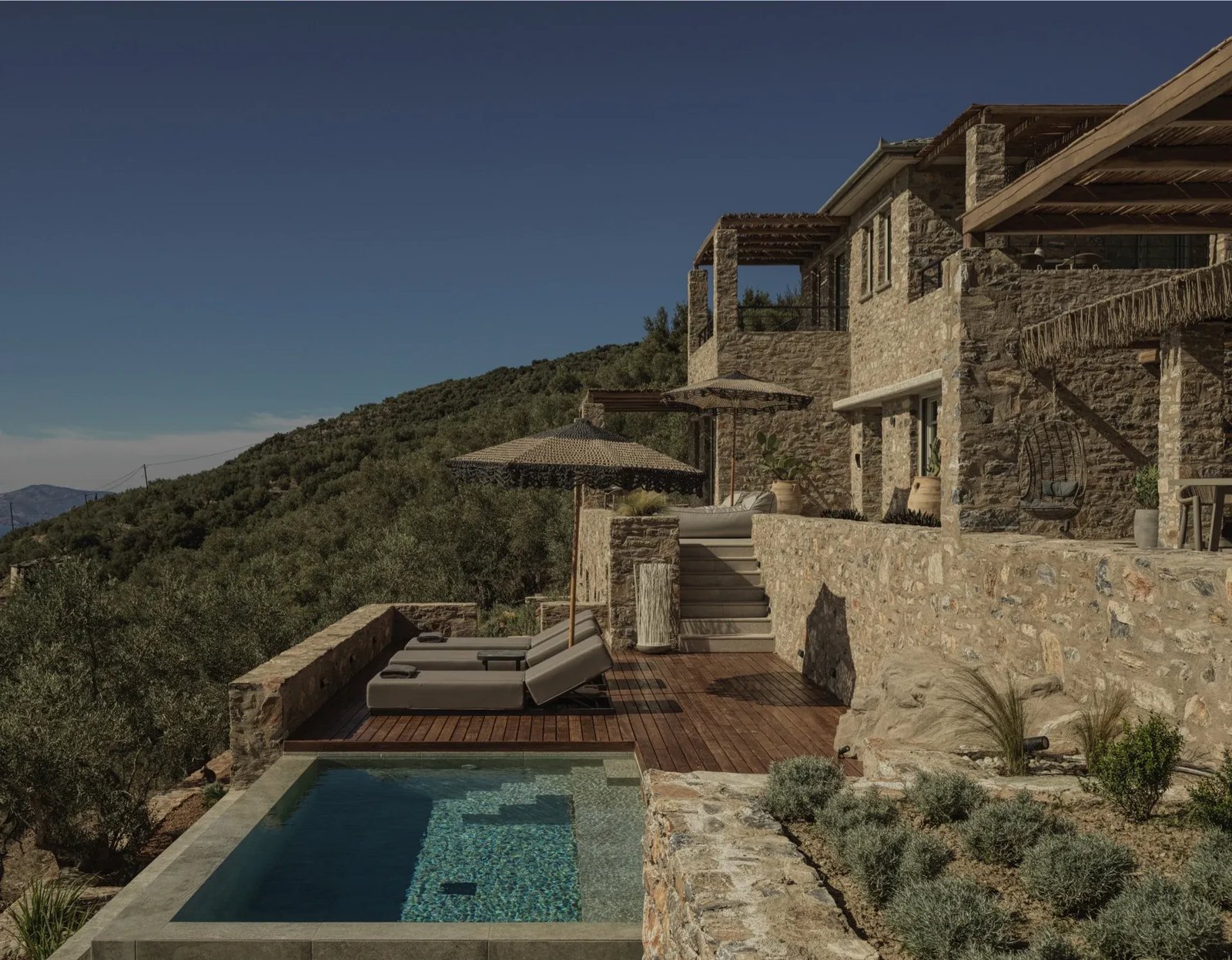 PELIVA Nature & Suites