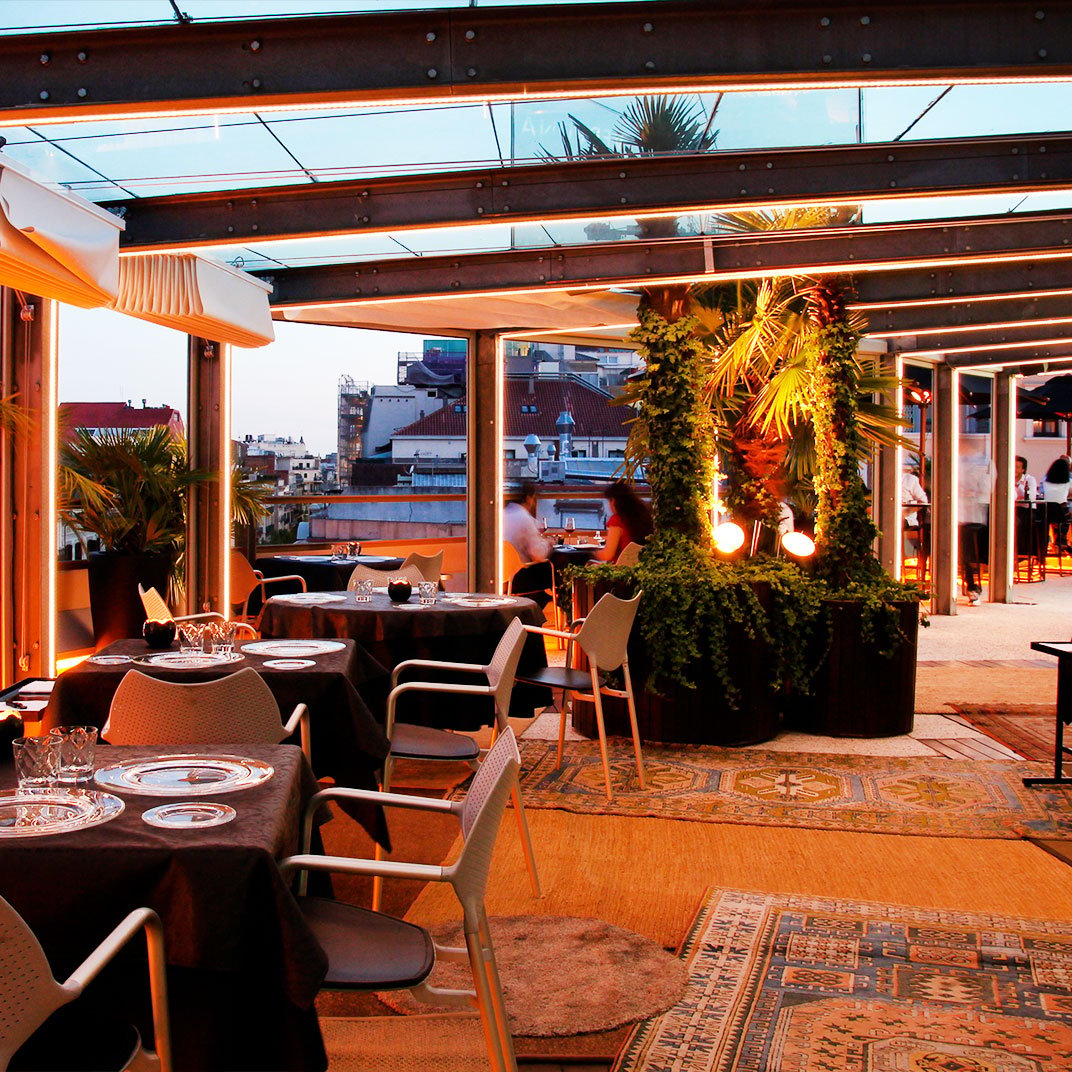 Claris Hotel & Spa, la terraza del claris