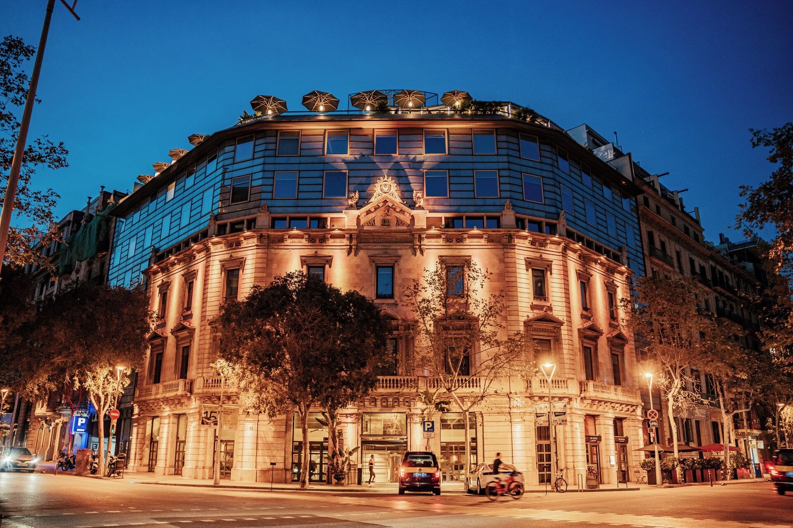 Claris Hotel & Spa, how it began