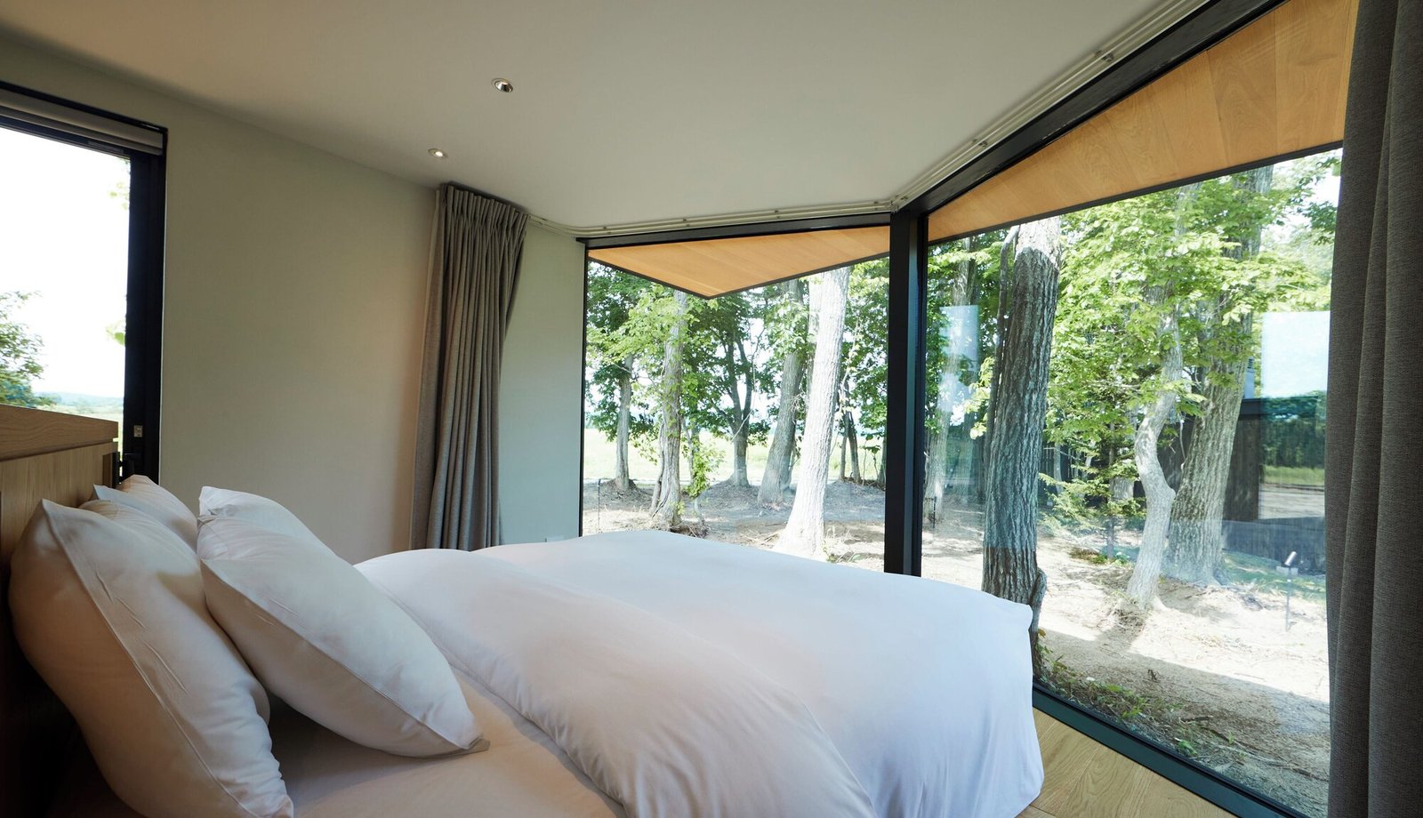 Soneka, rooms