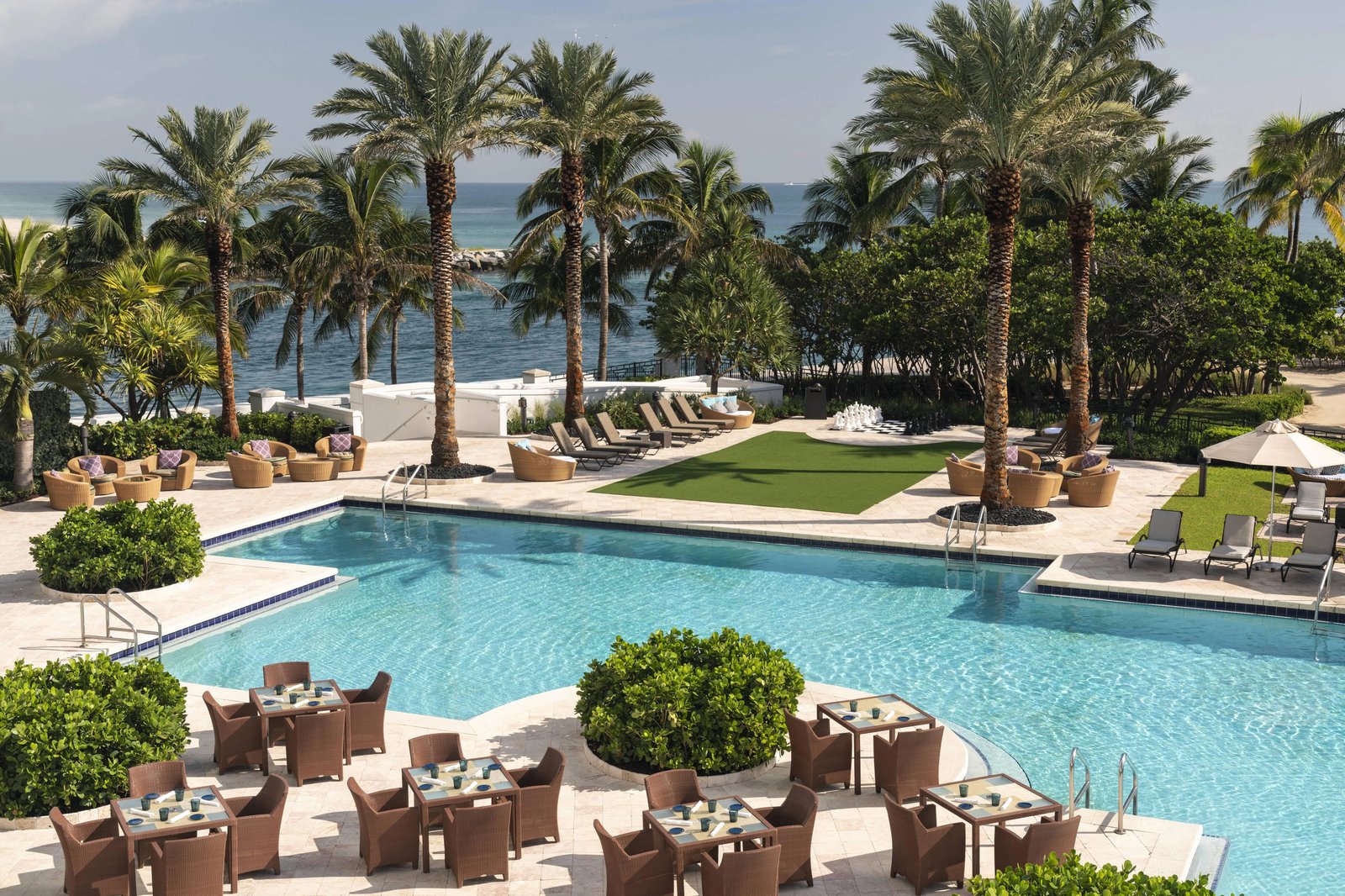 The Ritz-Carlton Bal Harbour, Miami, at the table