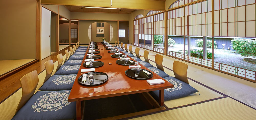 Hanakohro, at the table