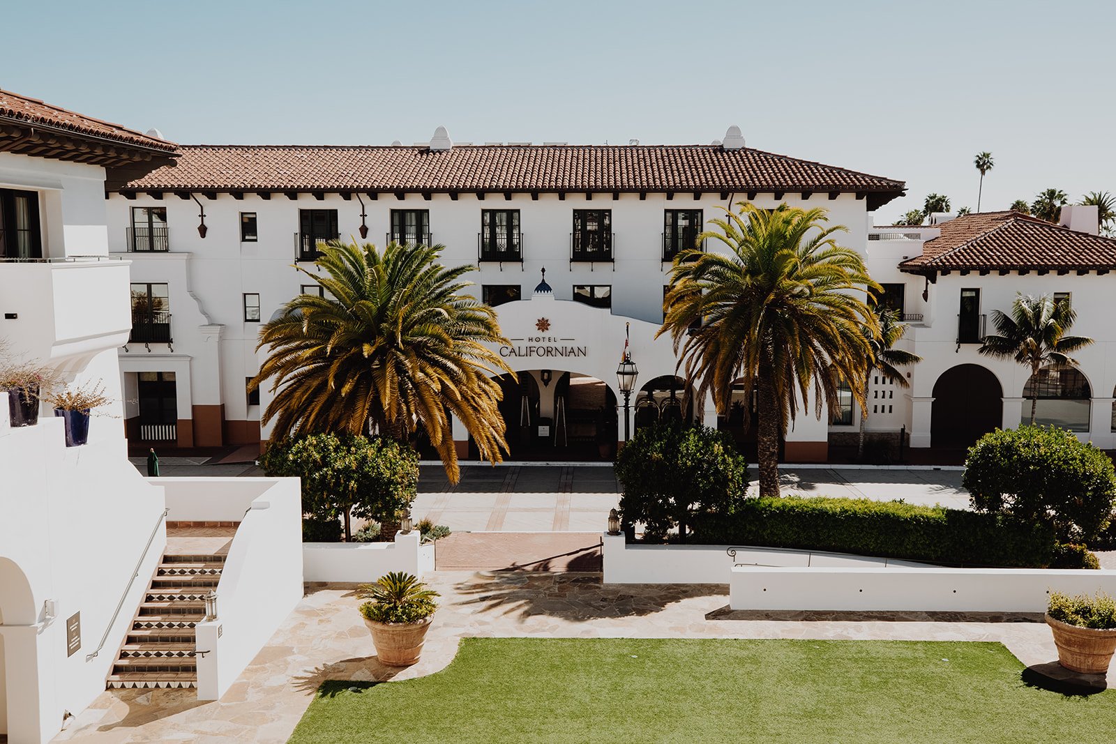 Hotel Santa Barbara — vibe