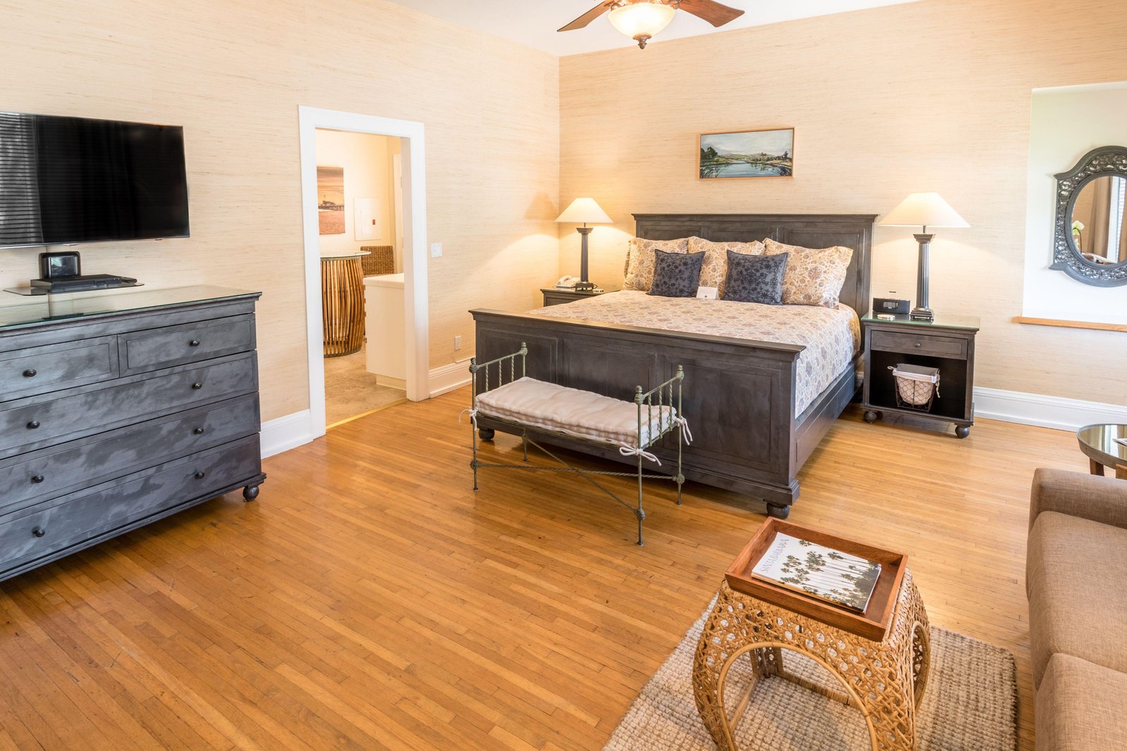 Hotel Santa Barbara — rooms