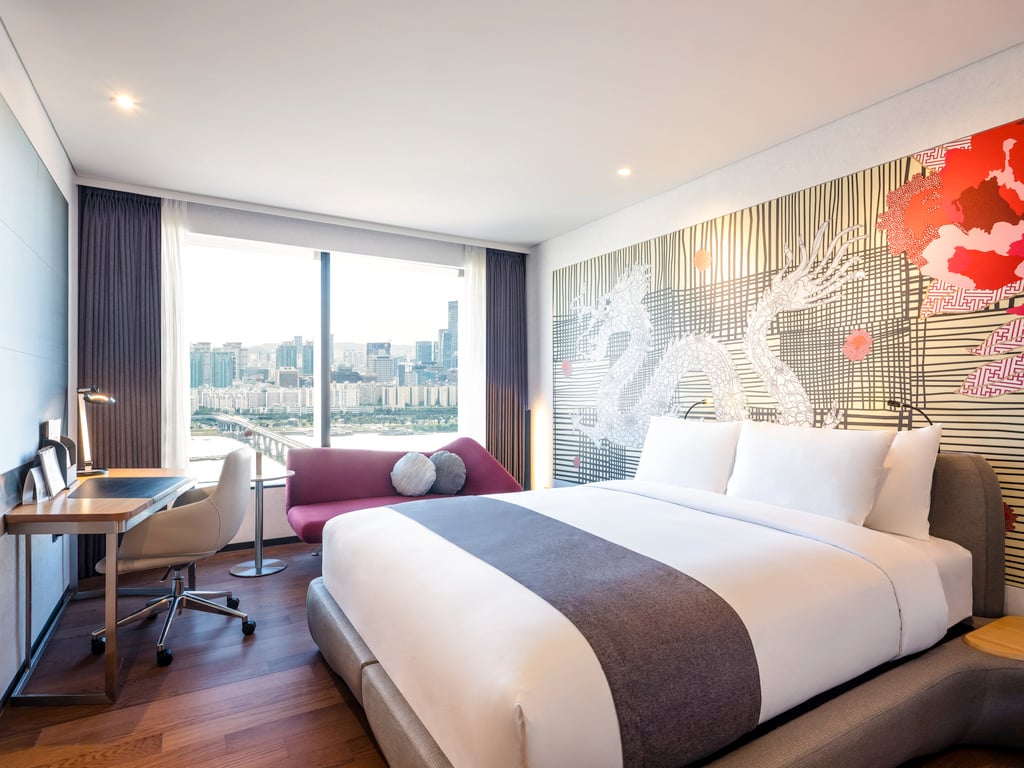Novotel Ambassador Seoul Yongsan — vibe