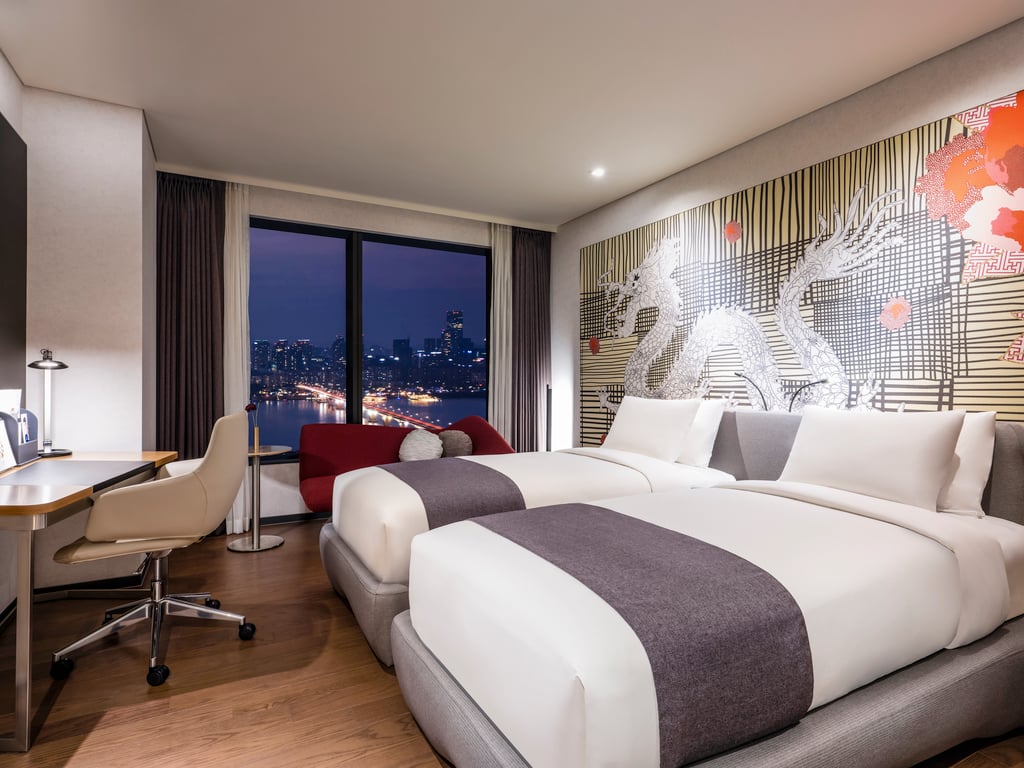Novotel Ambassador Seoul Yongsan — vibe