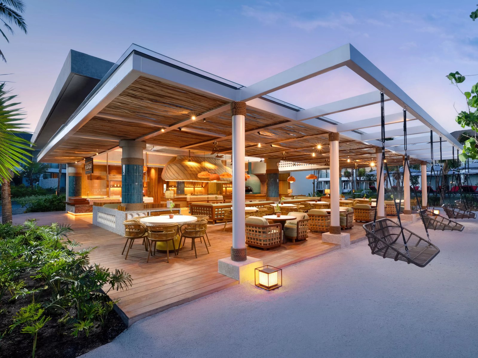 South Palms Resort and Spa Panglao, manja