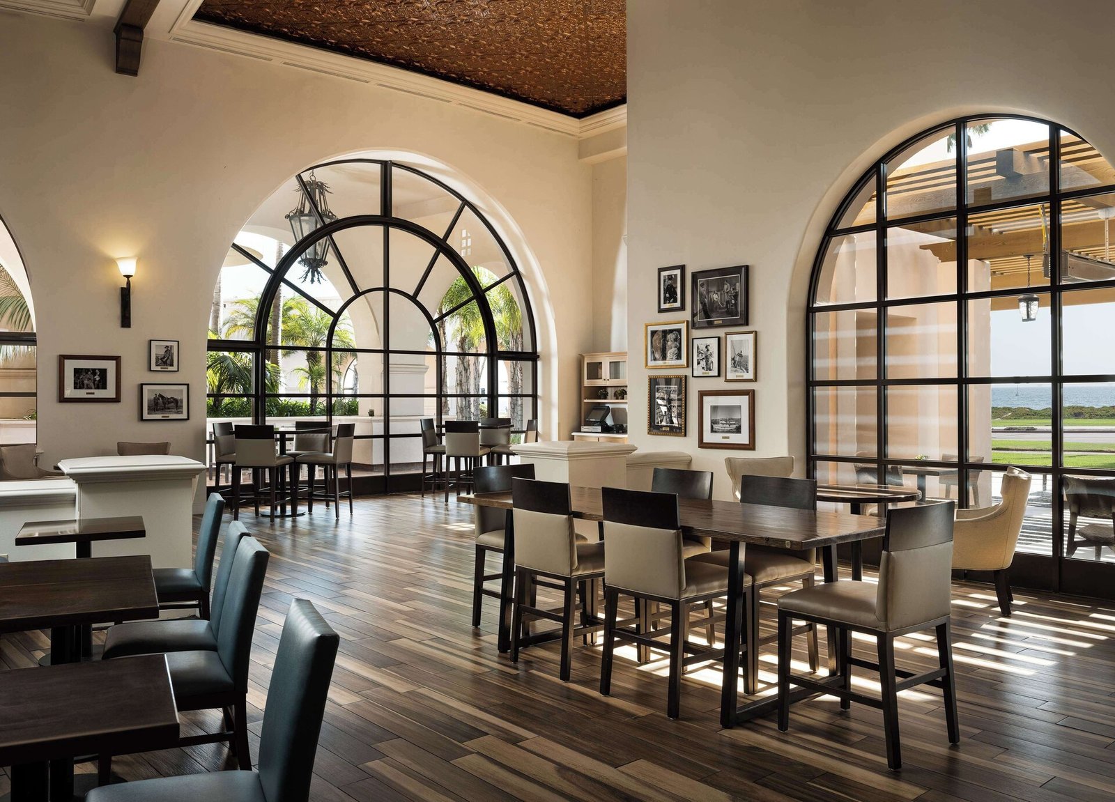 Hilton Santa Barbara Beachfront Resort, the set