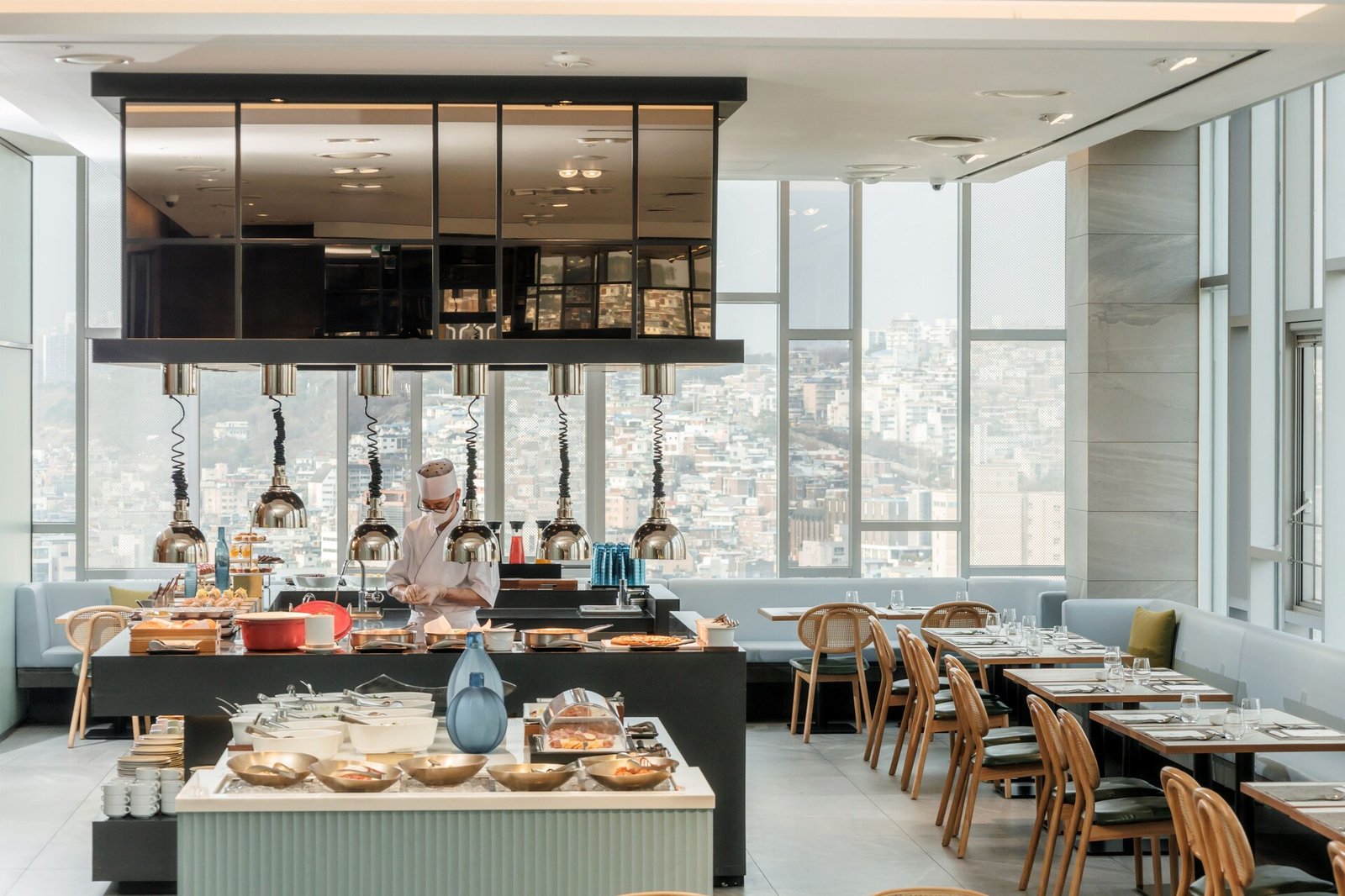 Novotel Ambassador Seoul Dongdaemun Hotels & Residences — eat & drink