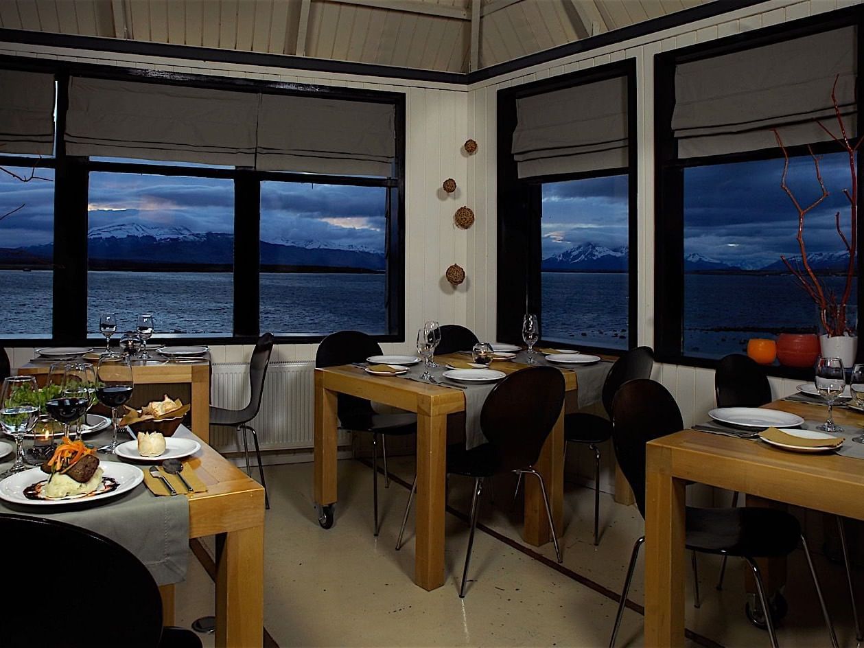 Noi Indigo Patagonia, at the table