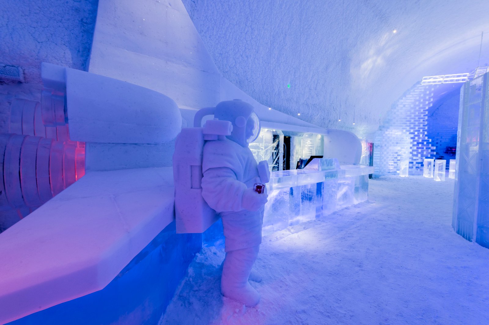 ICEHOTEL, icebar by icehotel