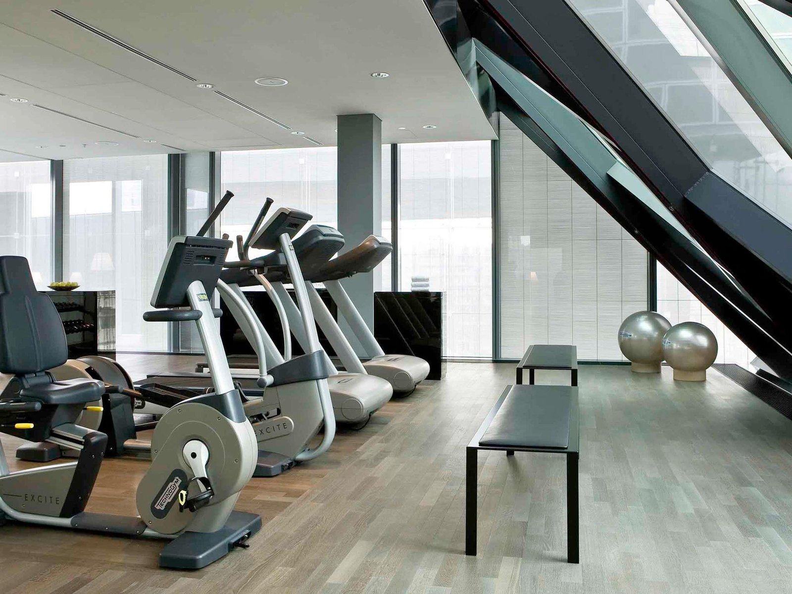 SO/ Vienna, whirlpools and gym