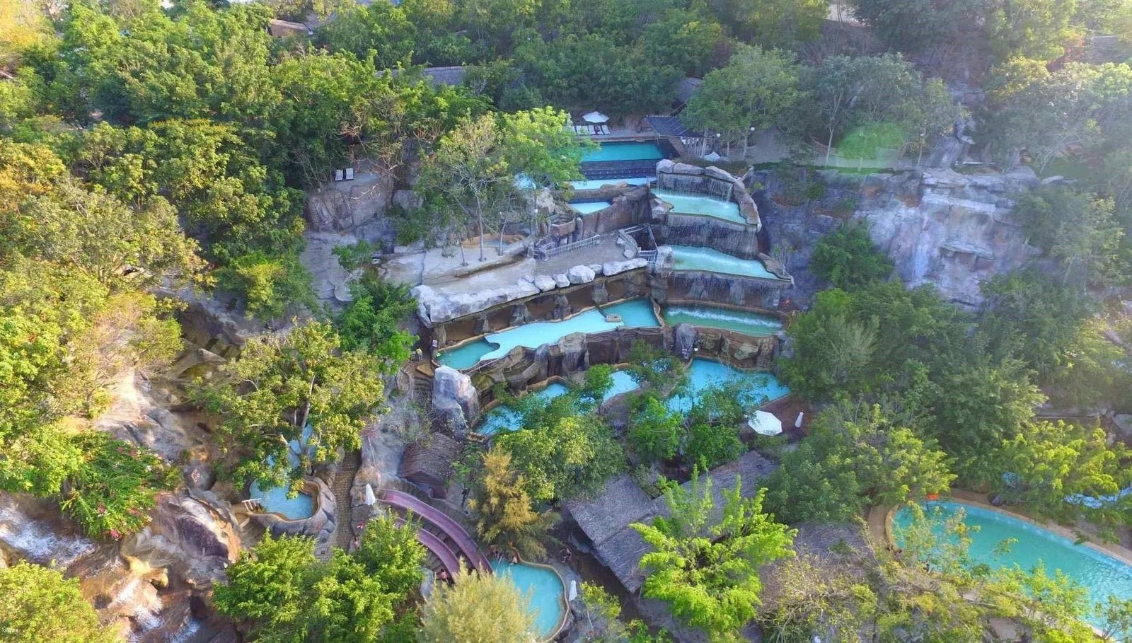 Hot mineral springs I-Resort Nha Trang, the pool