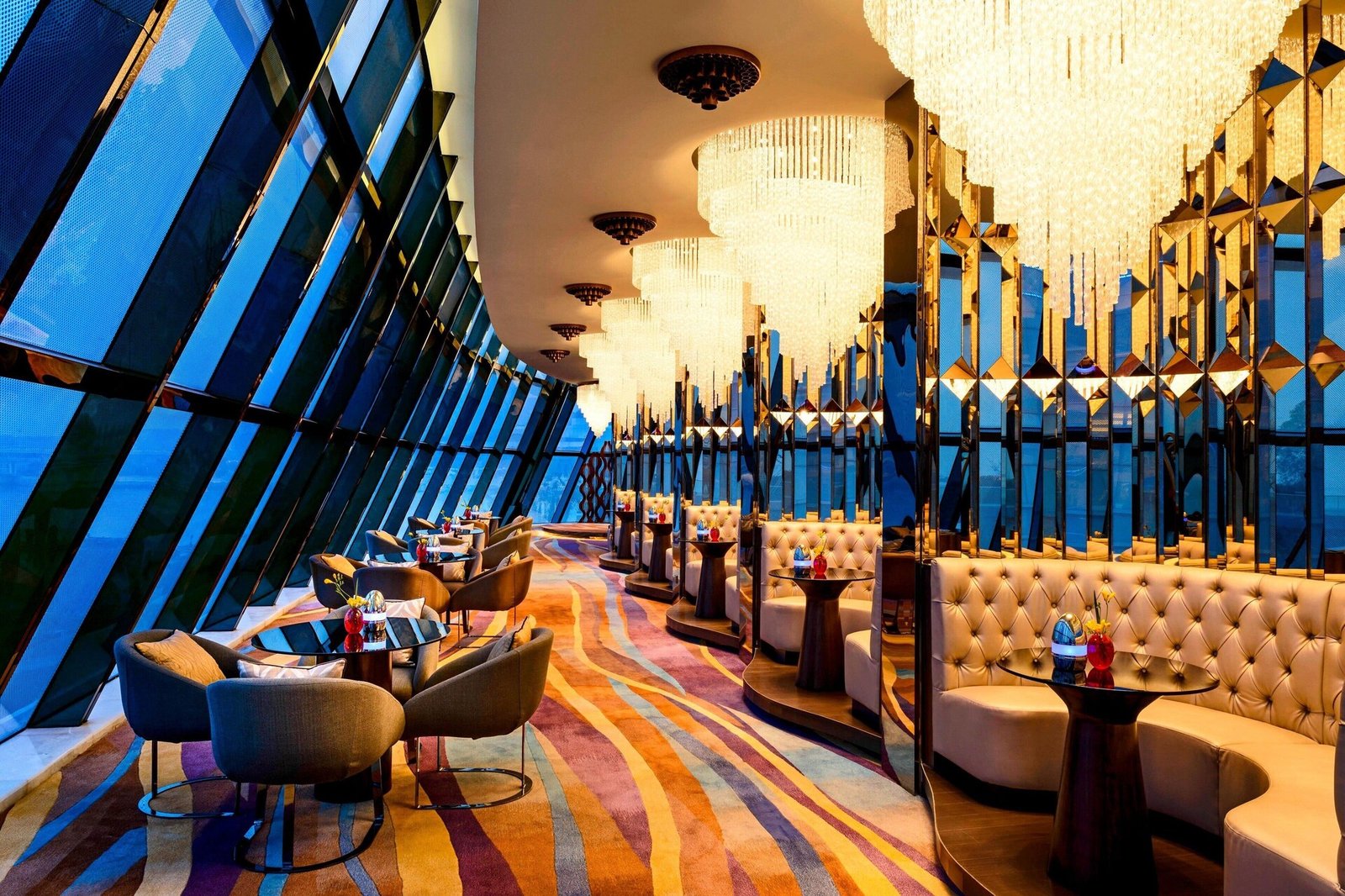 Sheraton Huzhou Hot Spring Resort, at the table