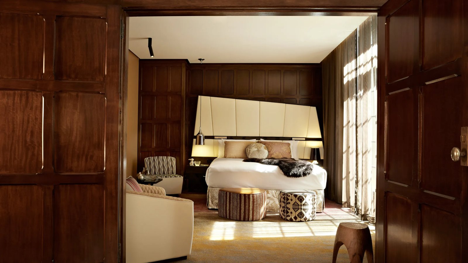 QT Sydney — rooms