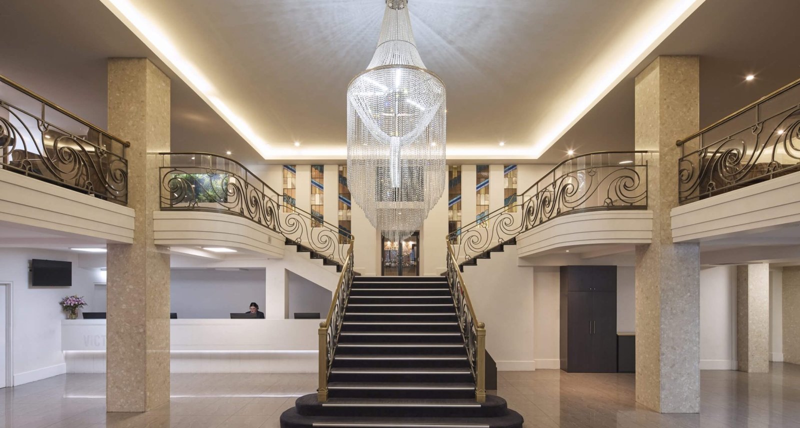 Victoria Hotel