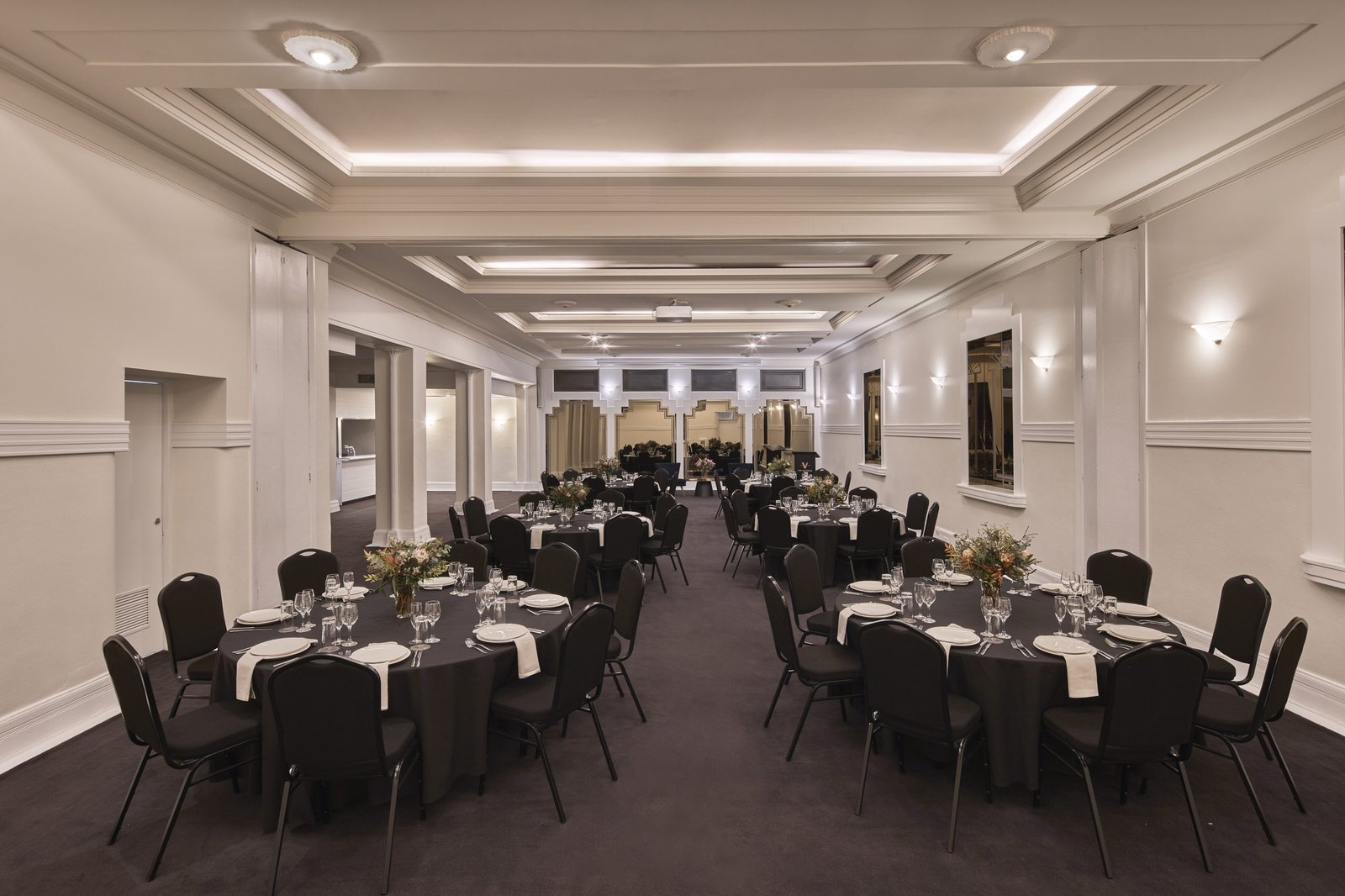 Victoria Hotel — rooms