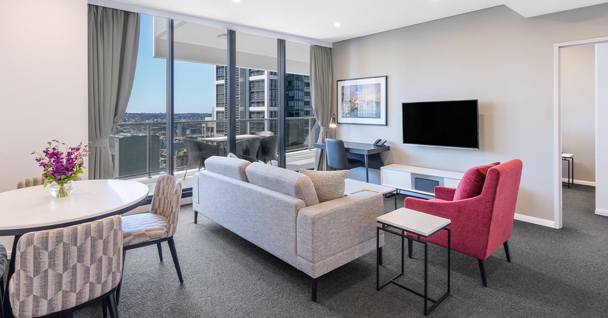 Meriton Suites Kent Street — vibe