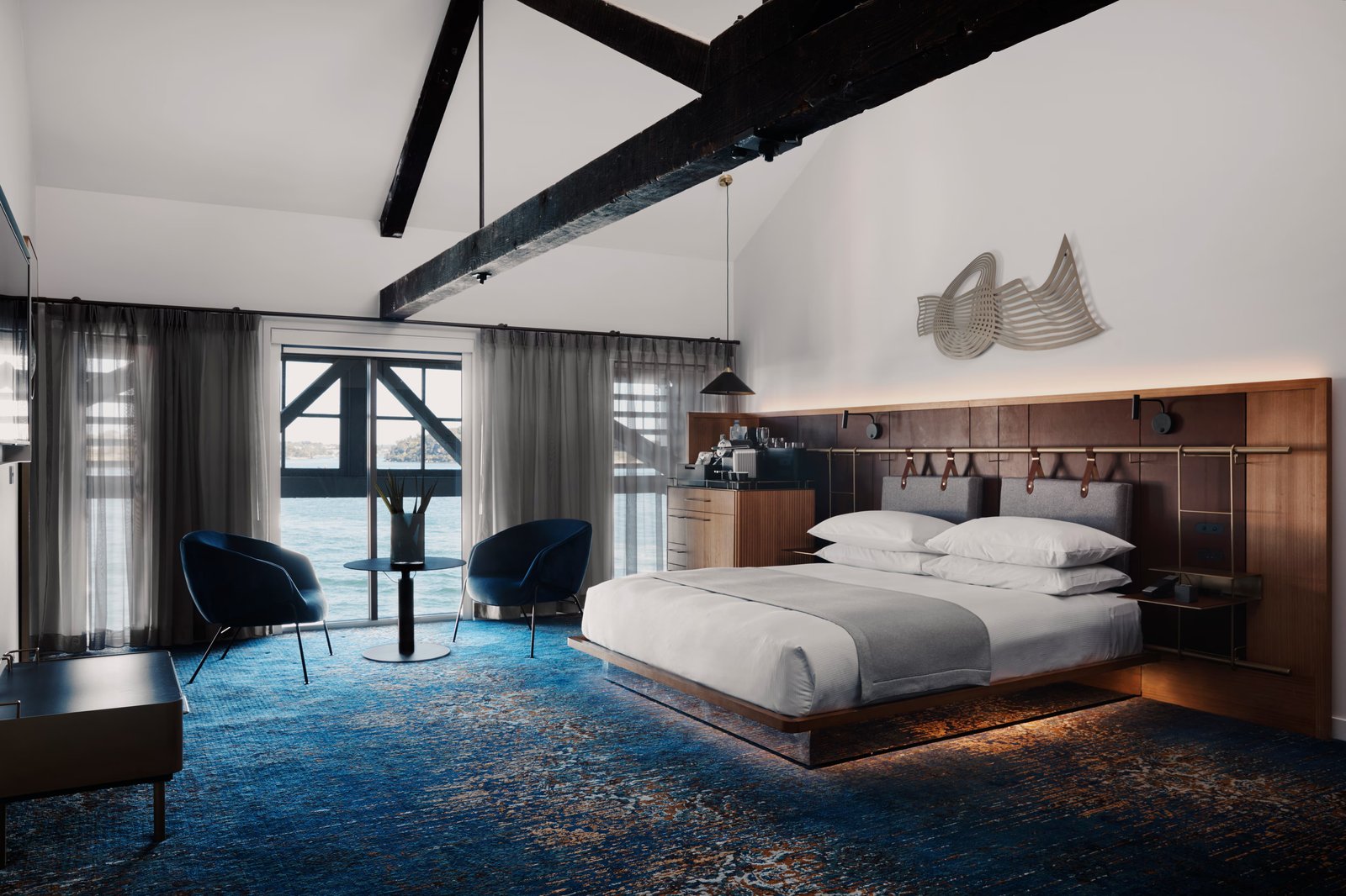 Pier One Sydney Harbour — vibe