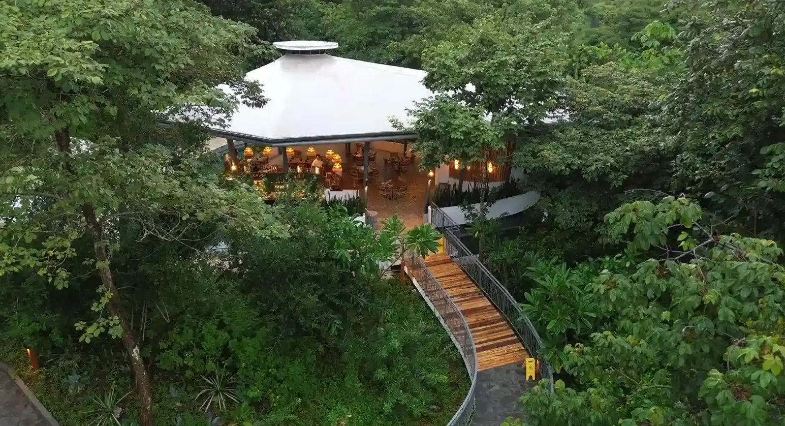 Suitree Experience Hotel