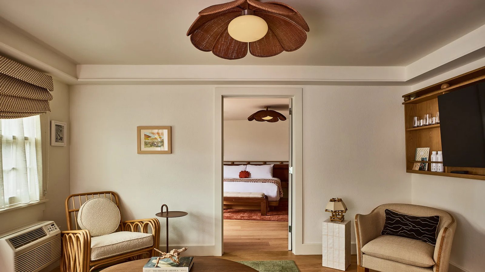 The Beachside Hotel, rooms