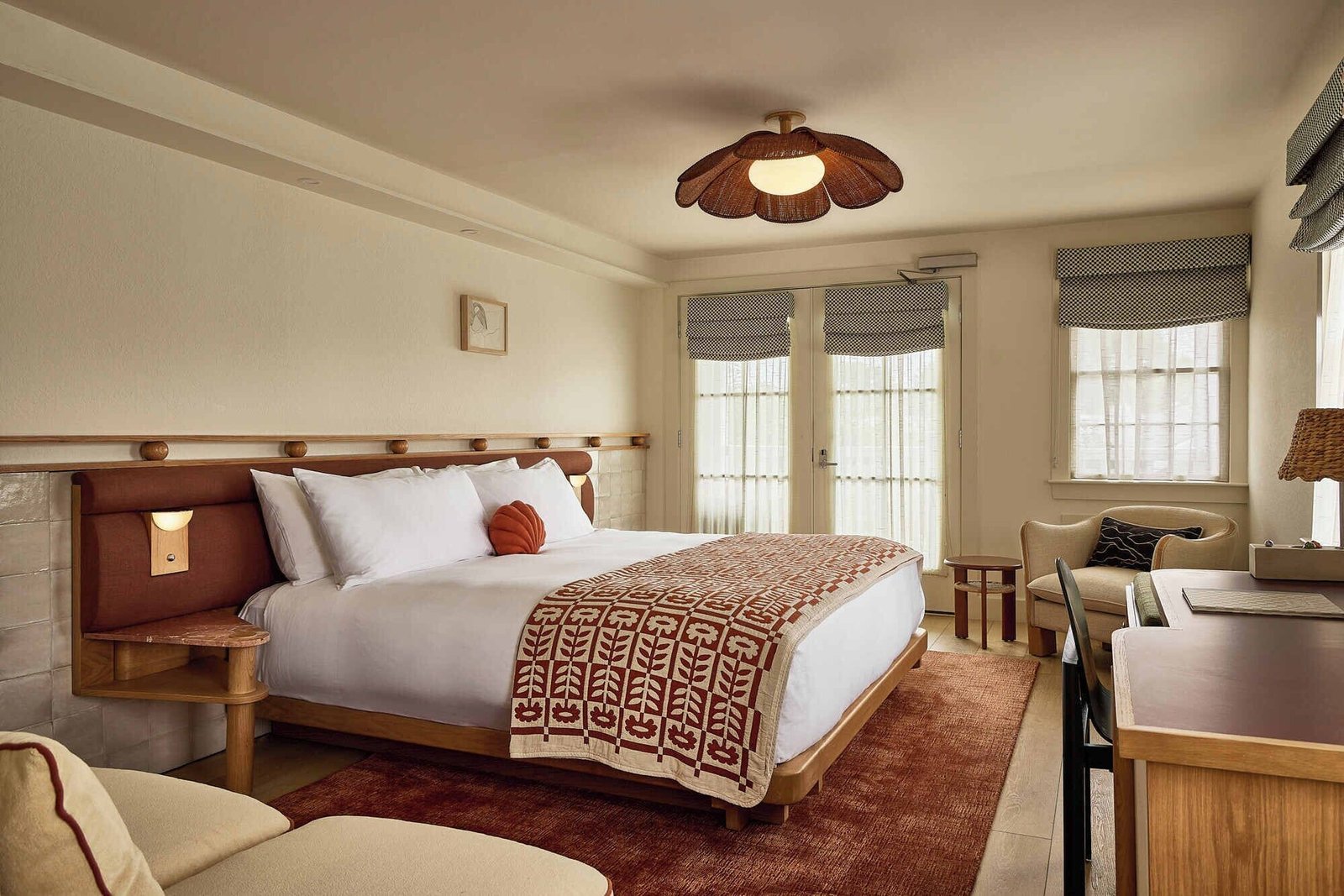 The Beachside Hotel, rooms