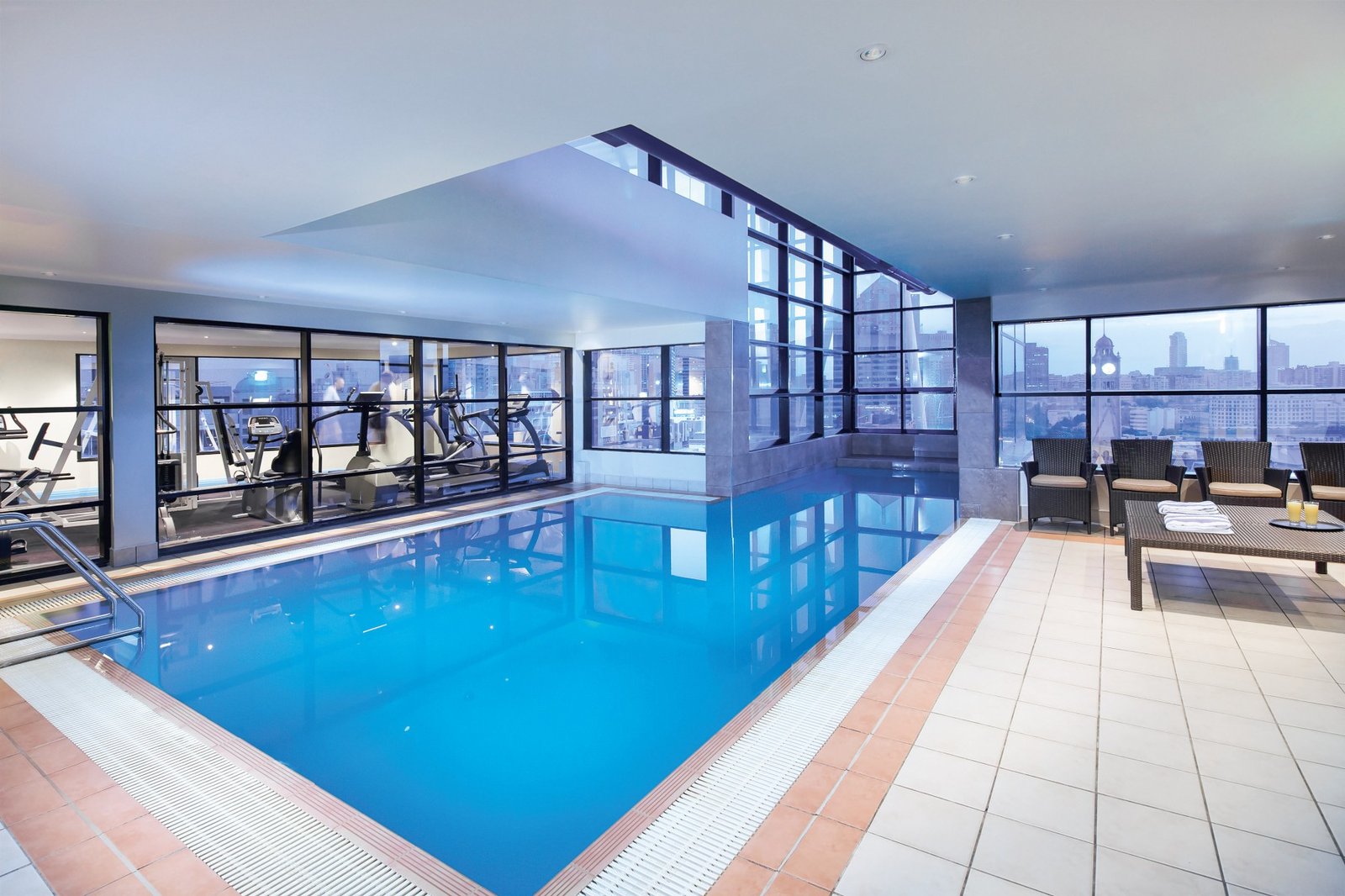 Mercure Sydney — vibe
