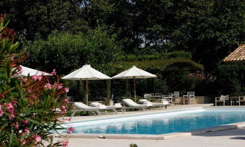 Le Mas de Peint, the pool