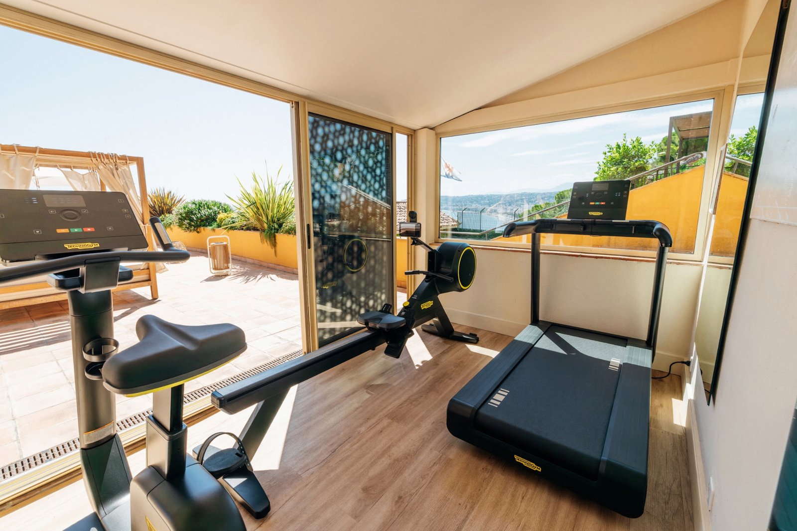 La Pérouse, the gym