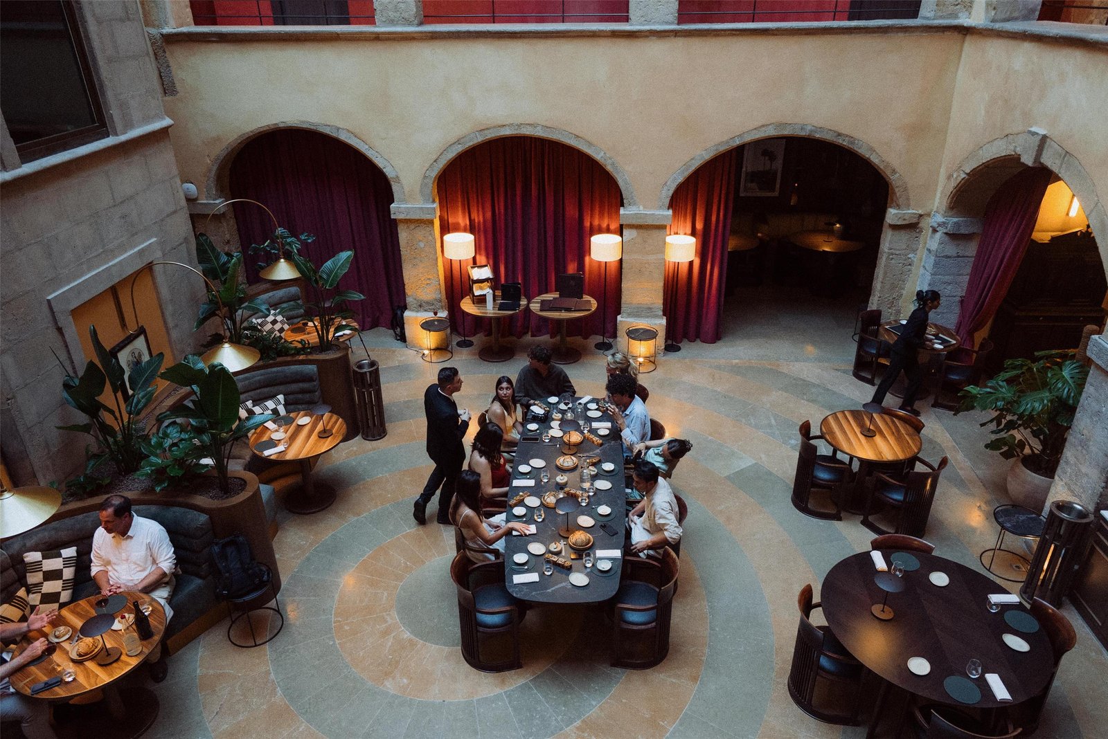 Cour des Loges Lyon, A Radisson Collection Hotel, les loges