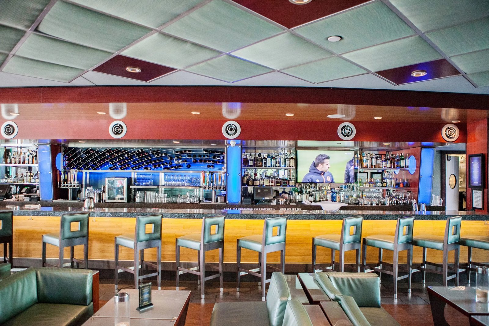 Shade Hotel Manhattan Beach, zinc@shade