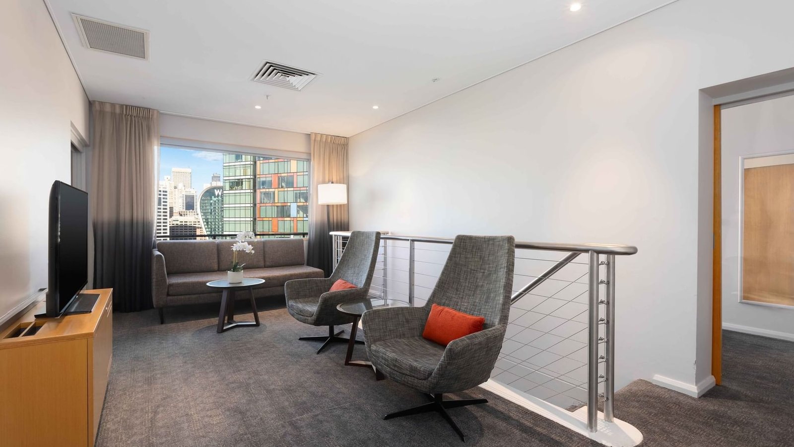 Novotel Sydney Darling Harbour — rooms
