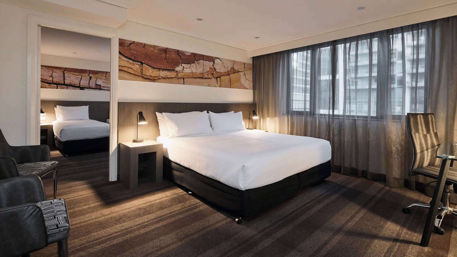 Rydges World Square — rooms