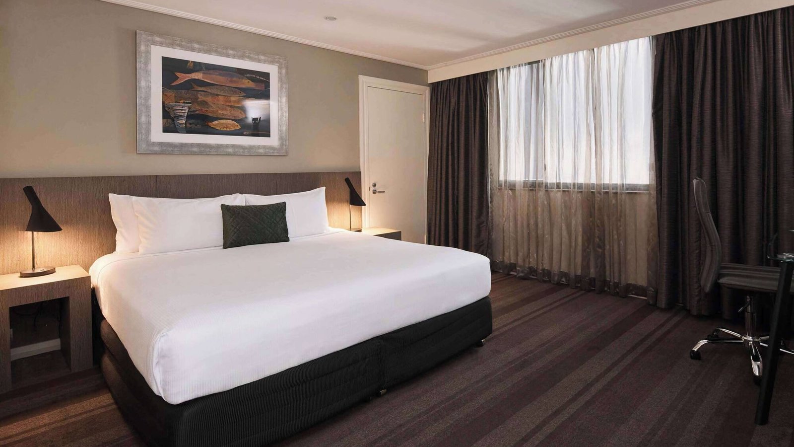Rydges World Square — rooms