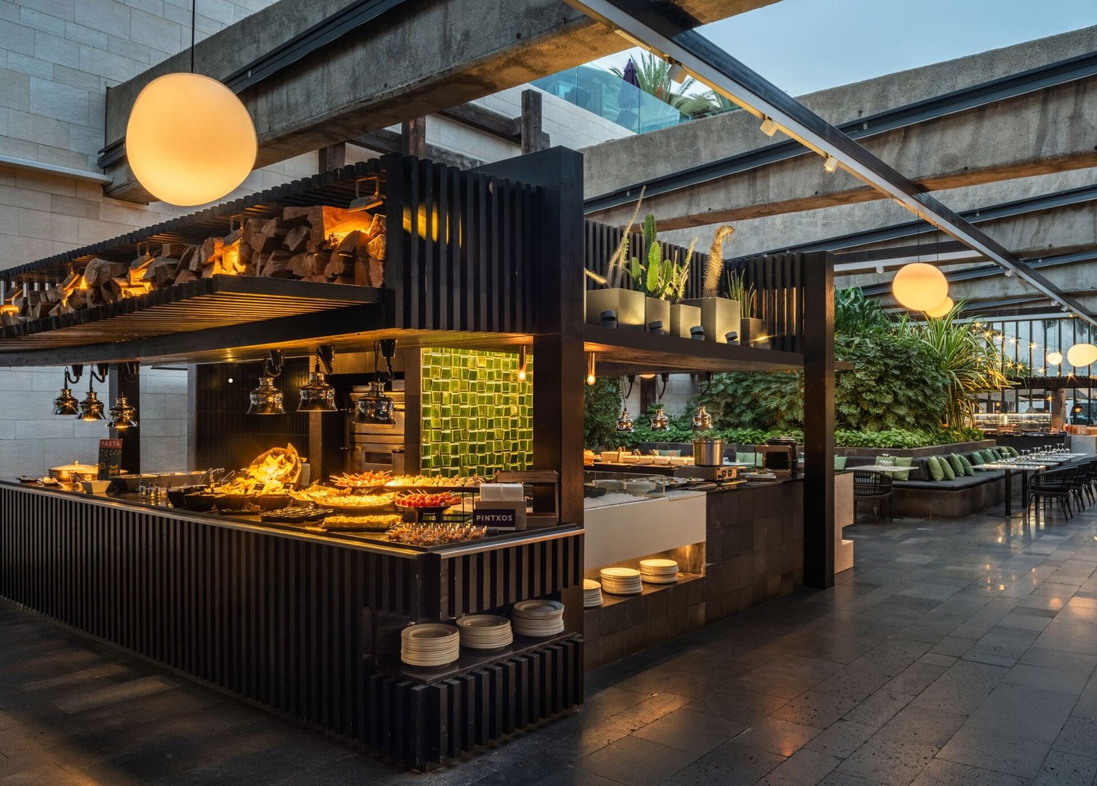 Salobre Hotel Resort & Serenity, at the table