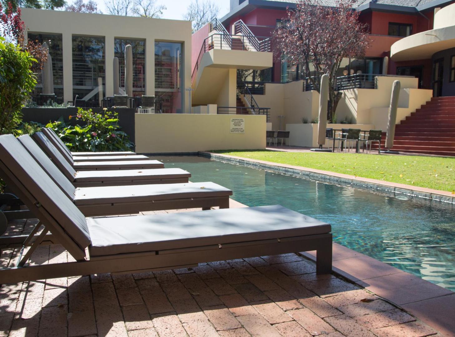 Ten Bompas Hotel, the pool