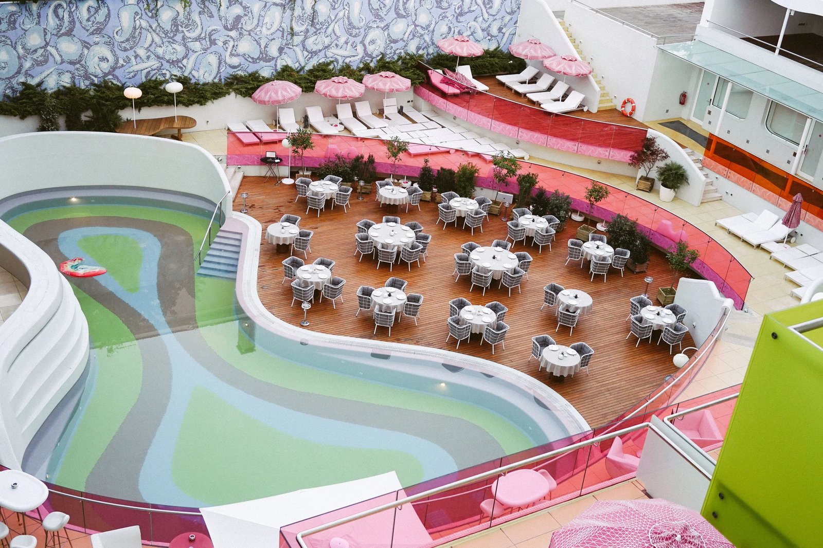 Semiramis Hotel, semiramis pool bar & restaurant