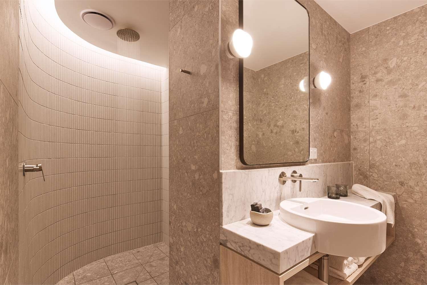 Rydges Melbourne — rooms