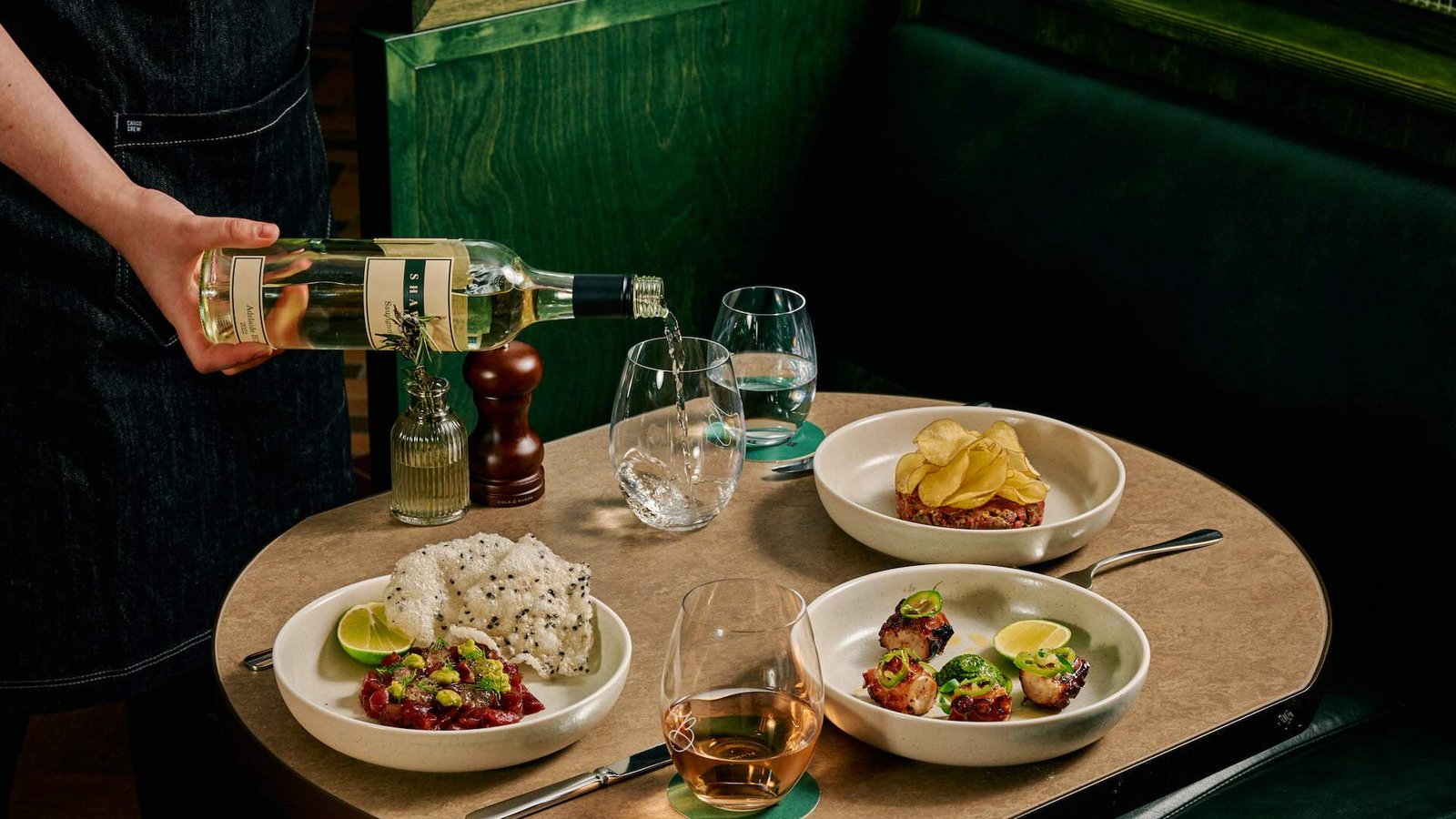 Rydges Melbourne — eat & drink