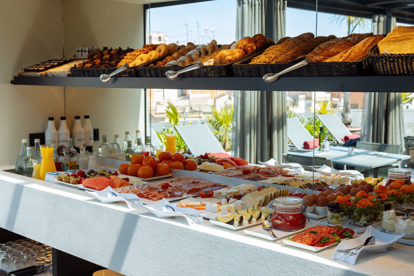 Hotel Cram Barcelona, at the table