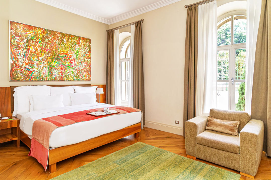 Tomtom Suites