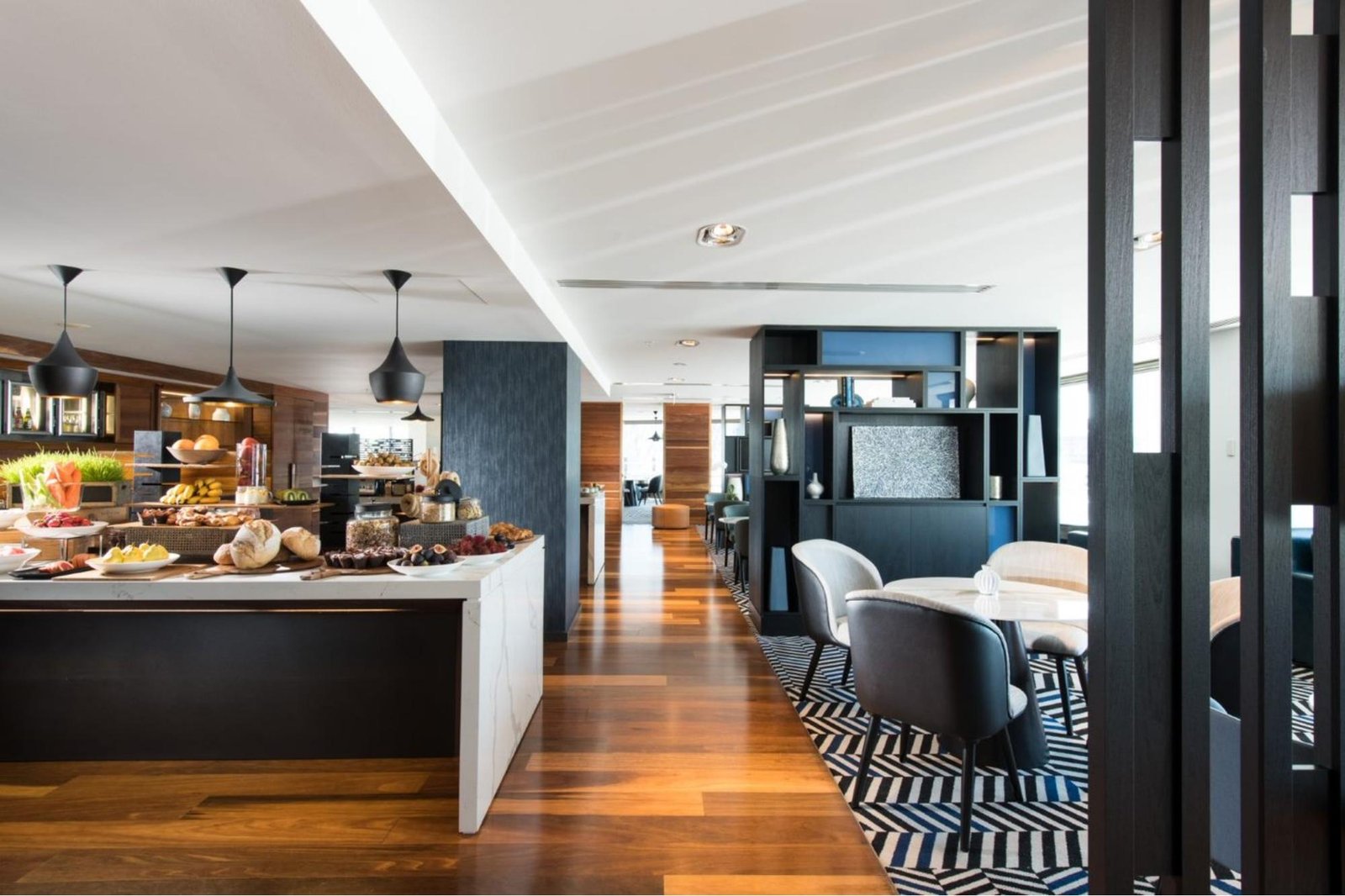 Pan Pacific Melbourne — vibe
