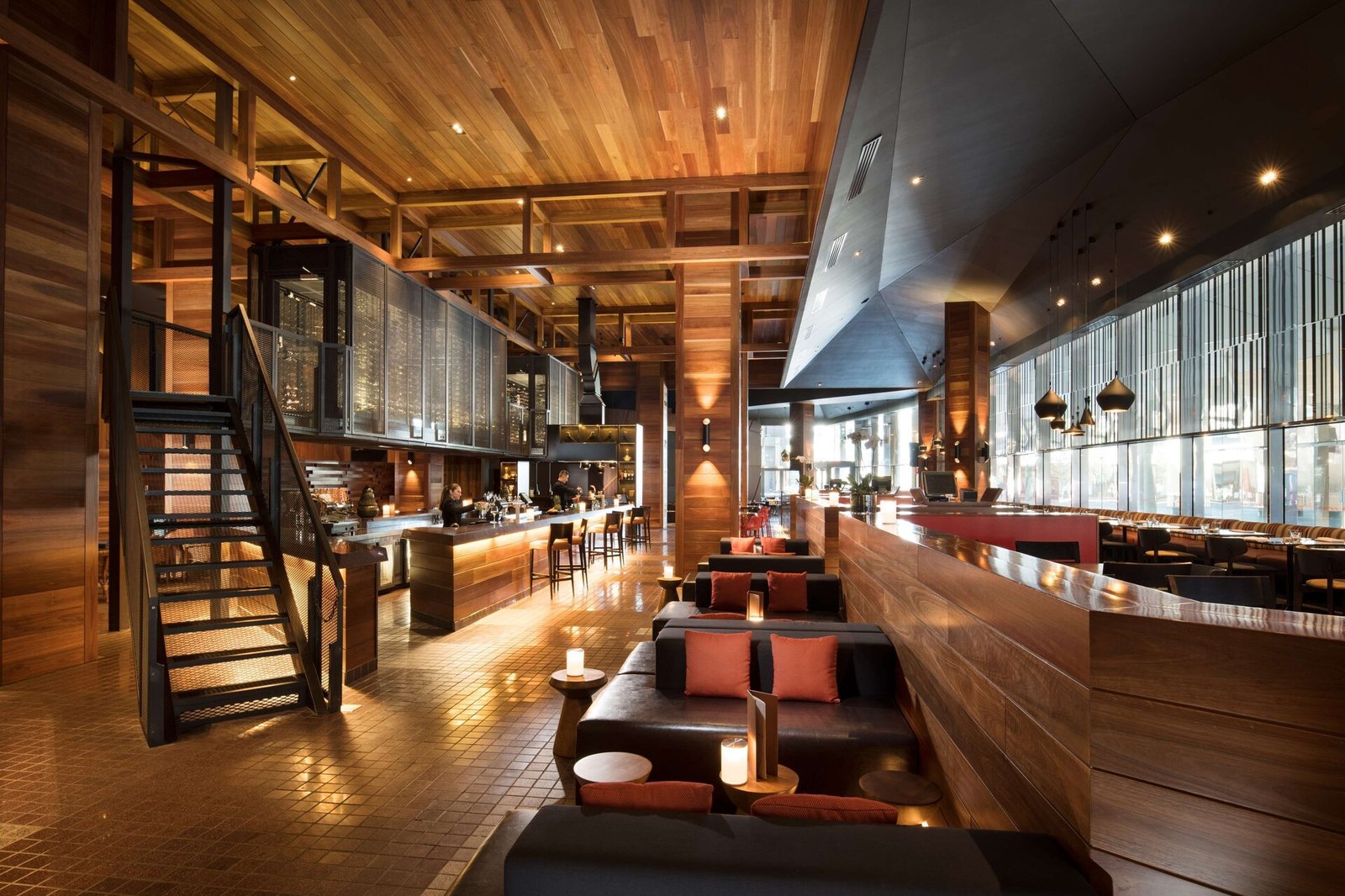 Pan Pacific Melbourne — vibe